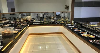 Grand Ari Hotel
