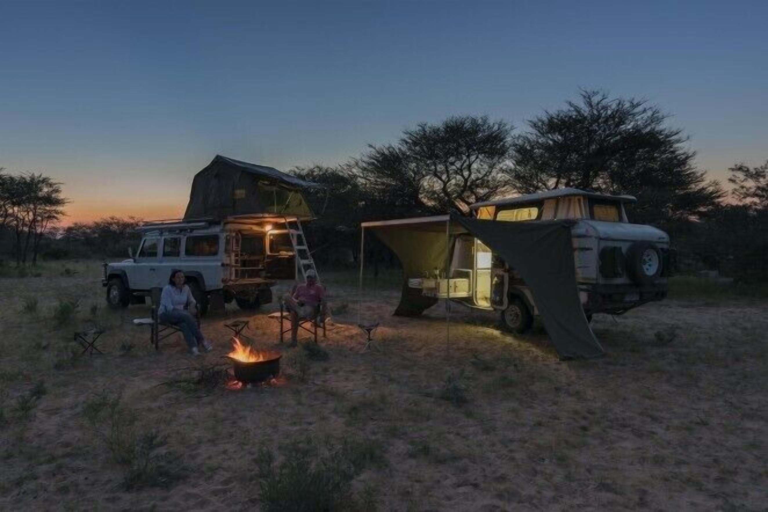 Tent (Campsite. Bring tent. No bed provided) | Peti besi dalam bilik 