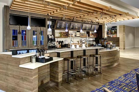 Bar (on property). Courtyard by Marriott LaGrange