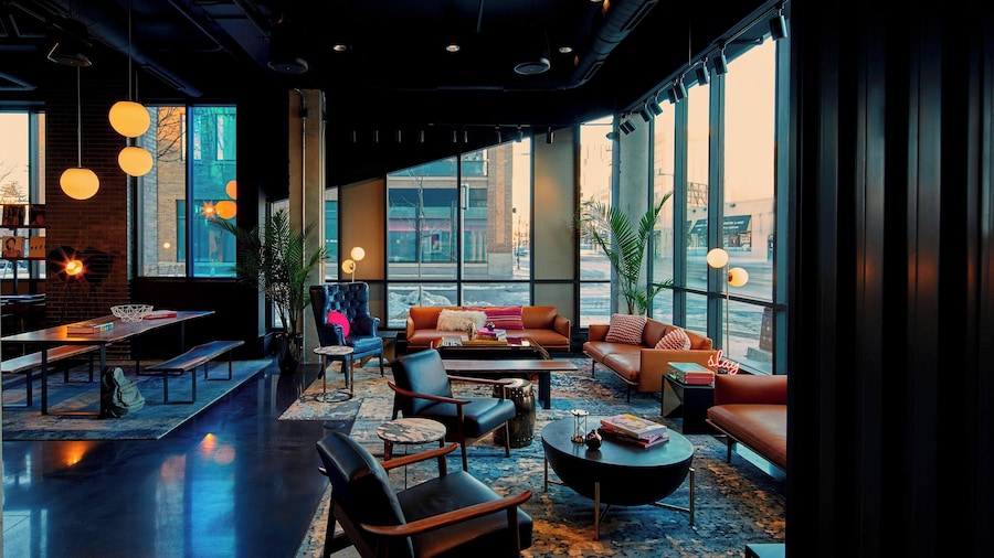 MOXY Minneapolis Uptown