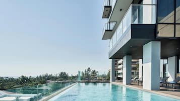 Indoor pool, outdoor pool