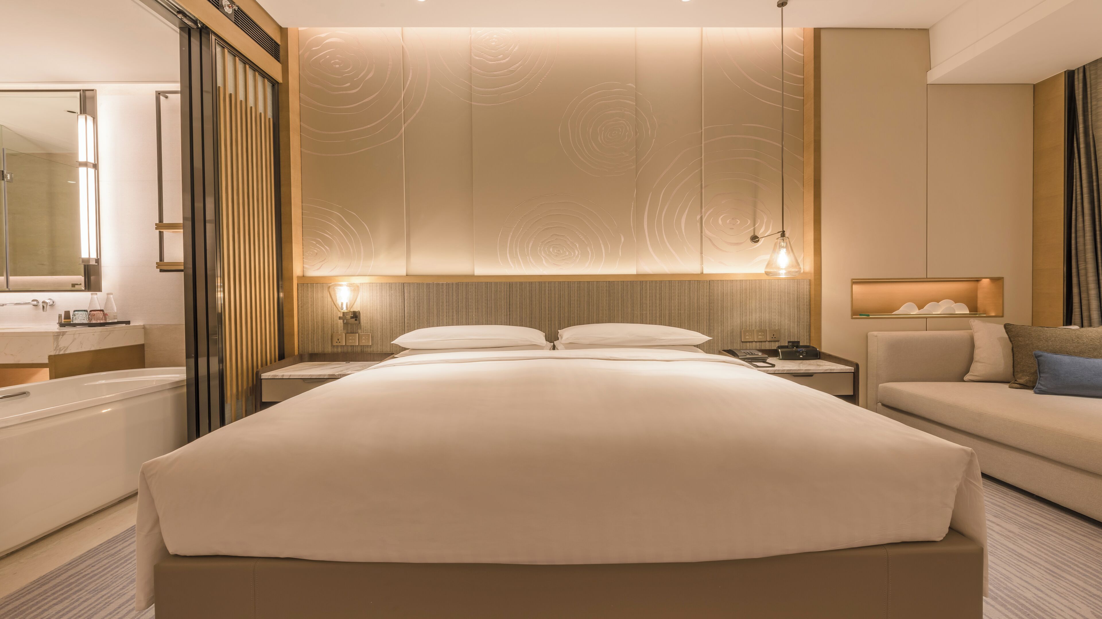 Room, 1 King Bed, Lake View | View from room