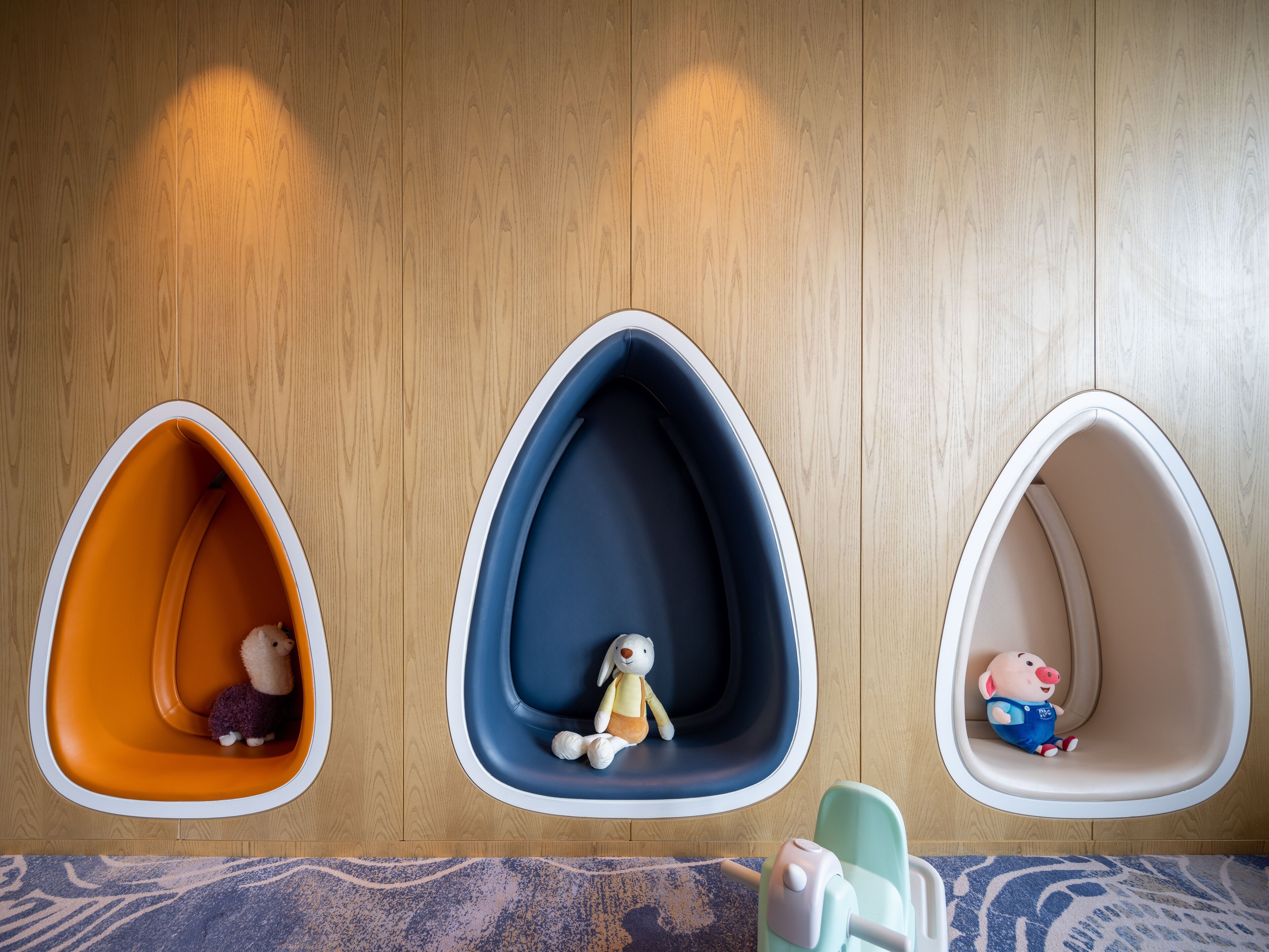 family suite, 2 bedrooms, river view | 1 bedroom, premium bedding, in-room safe, desk