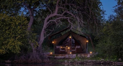 Nkwe Safari Lodge