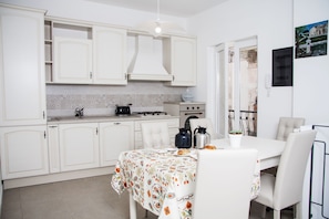 Free daily local cuisine breakfast 