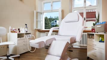 Massage/treatment rooms, manicures and pedicures