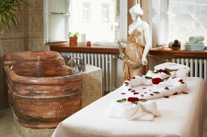 Massage/treatment rooms, manicures and pedicures