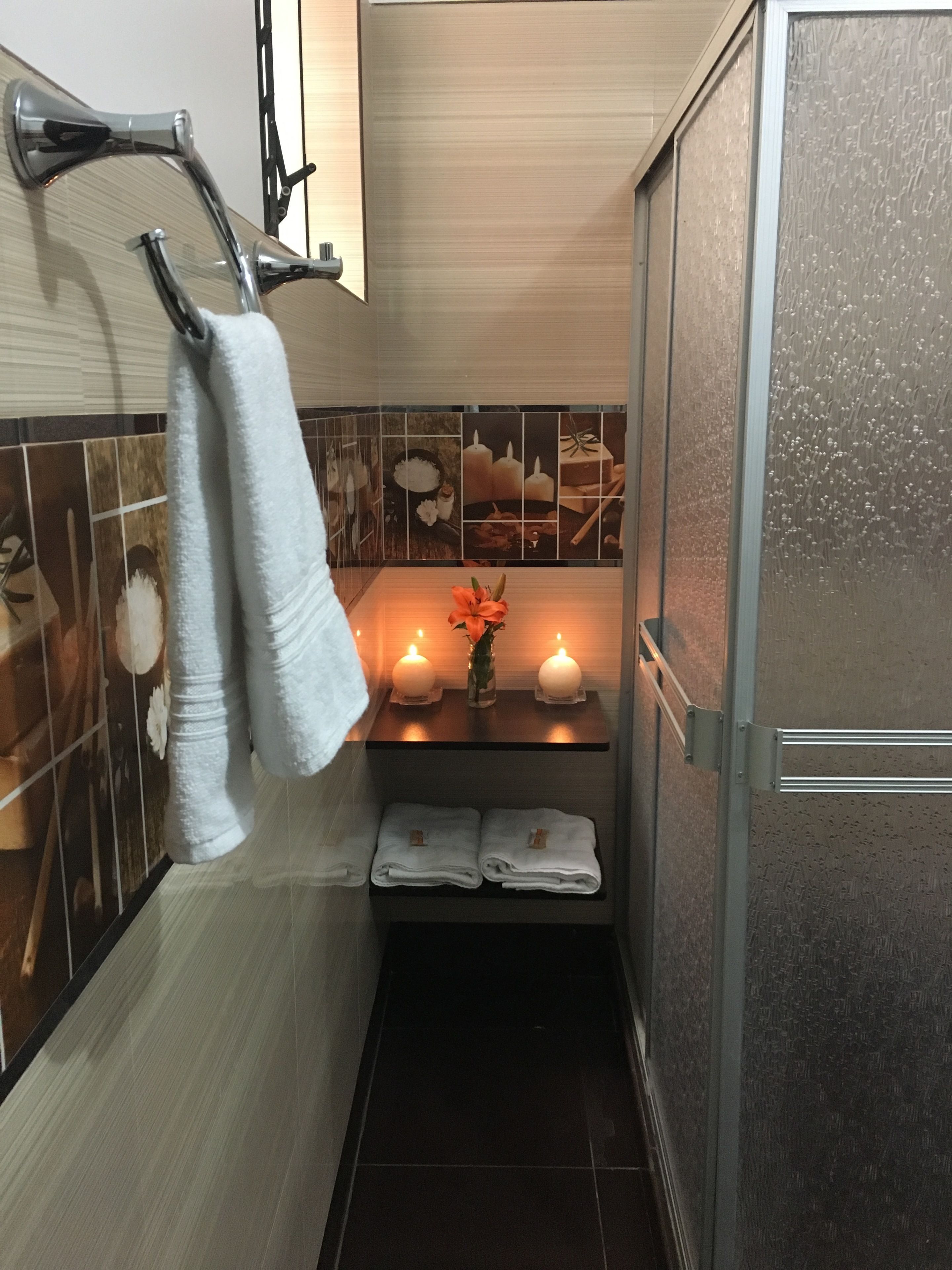 double room, 1 king bed, private bathroom | bathroom | shower, hair dryer, towels