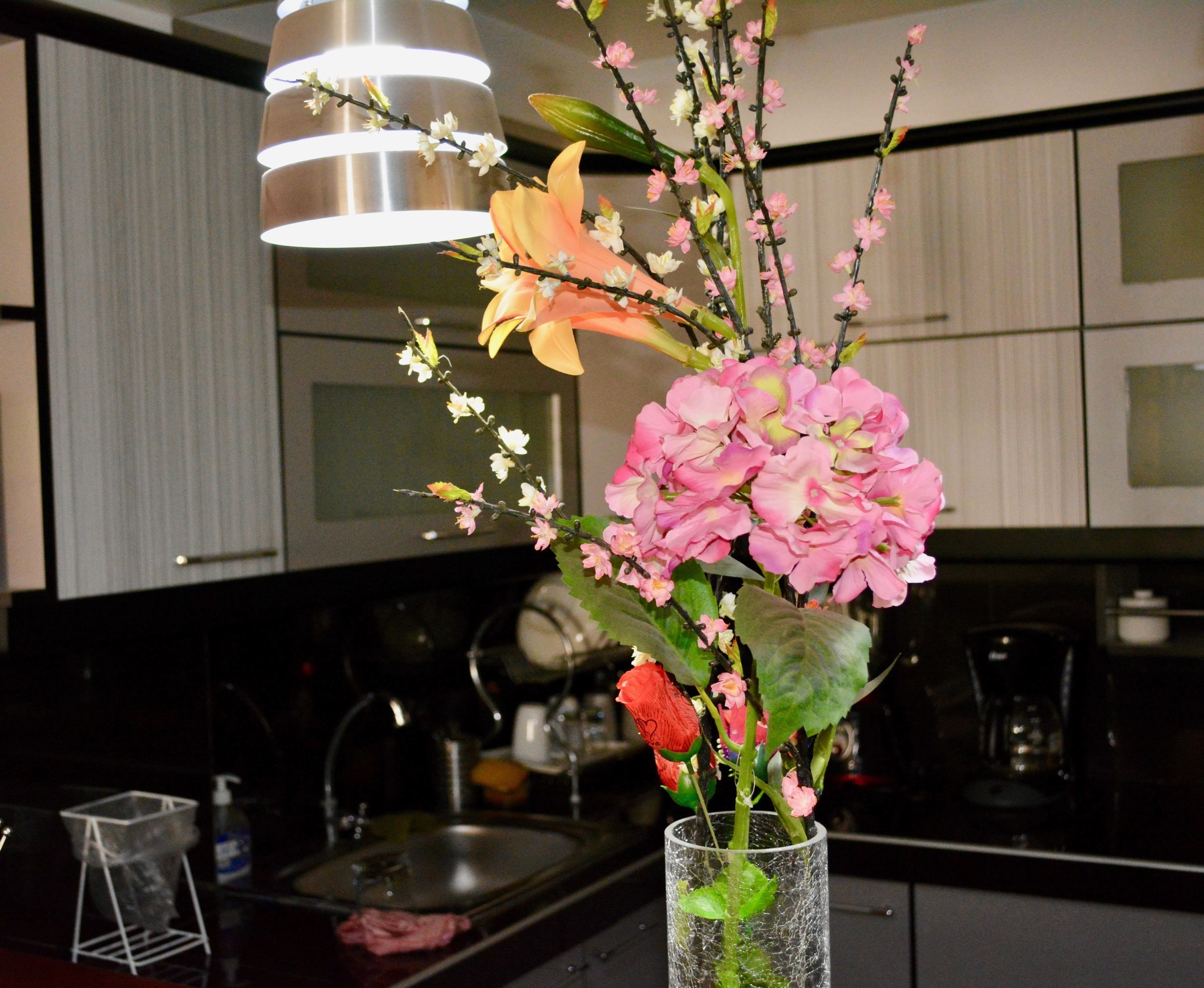 32-inch flat-screen tv with cable channels, tv