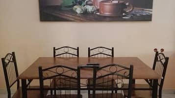 Apartment | In-room dining