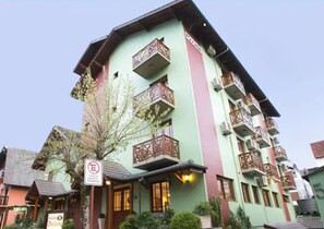 واجهة المنشأة