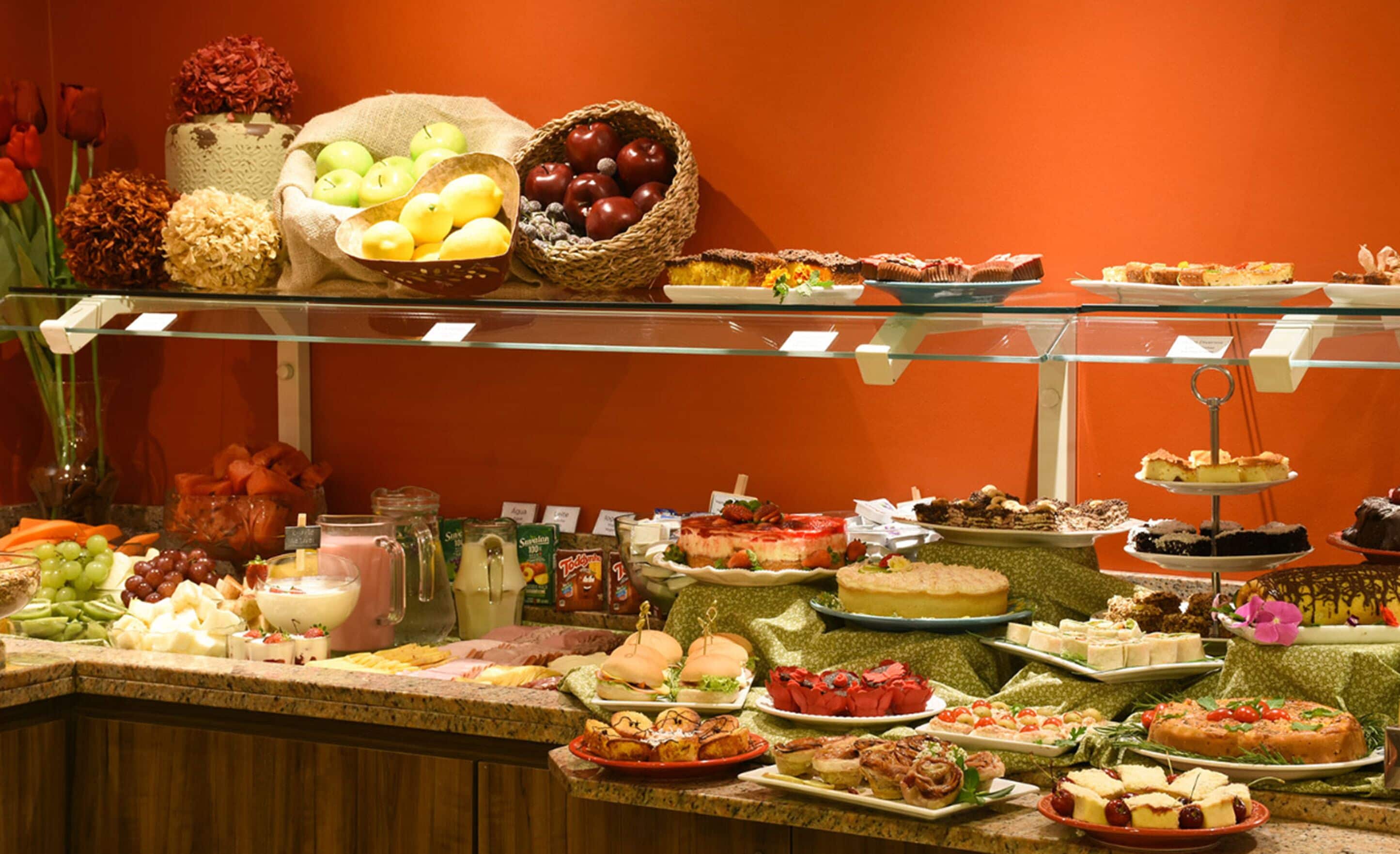 Desayuno bufé gratuito y diario