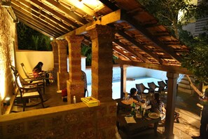 Cottage Familial, 2 chambres, vue piscine | Terrasse/Patio