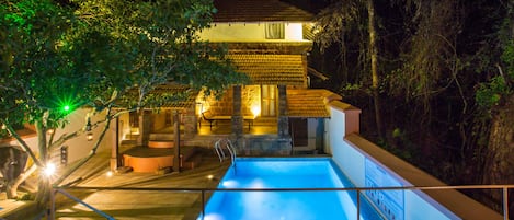 Indoor pool, outdoor pool, sun loungers