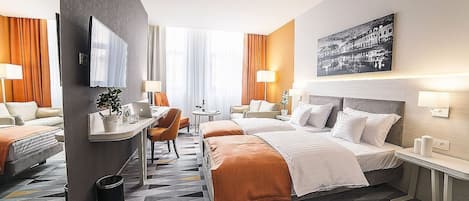 Minibar, in-room safe