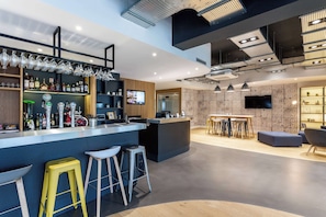 Bar (en la propiedad)