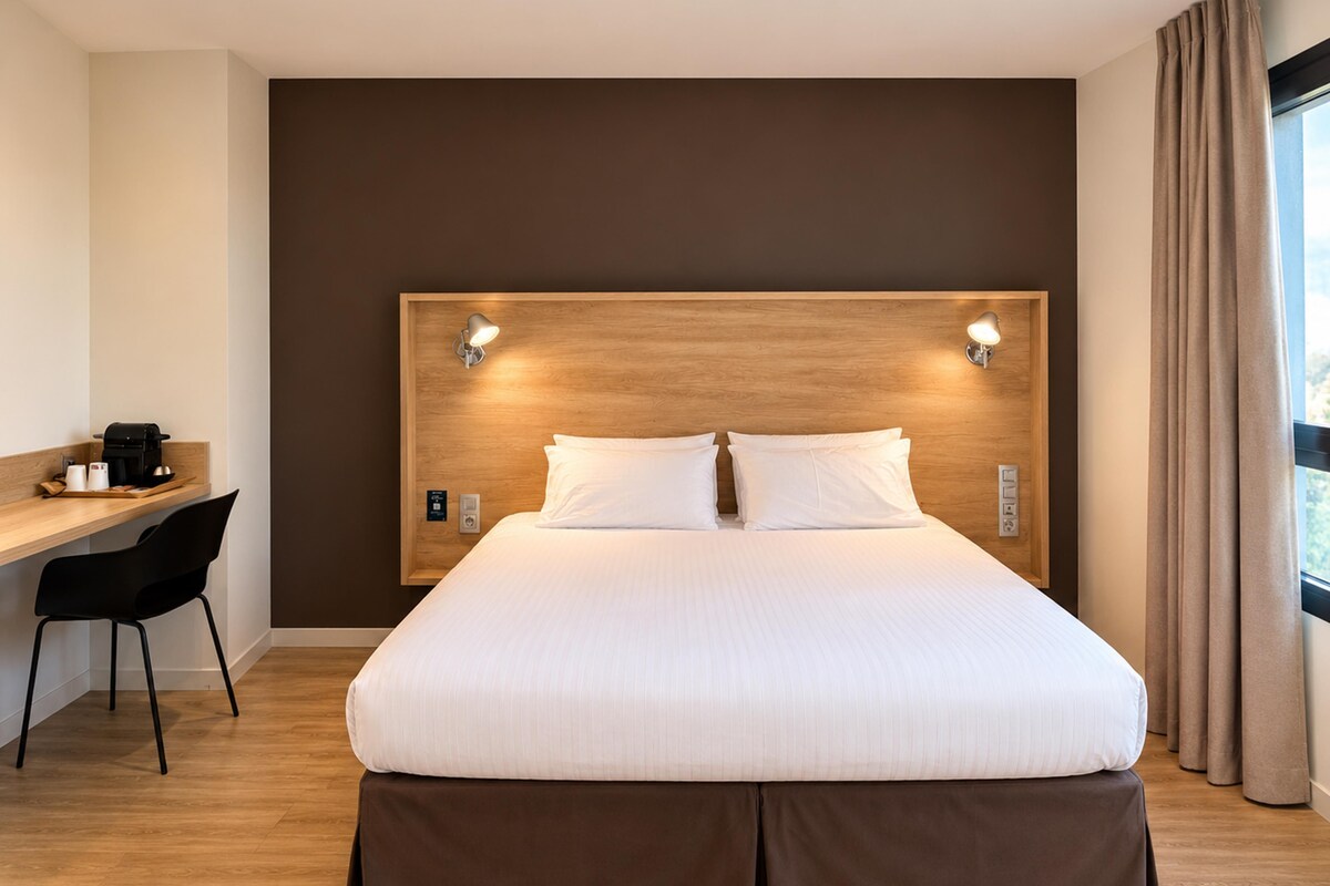 Superior Room, Multiple Beds | Premium bedding, desk, laptop workspace, soundproofing