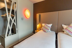 Next Generation, Chambre, 2 lits une place | Literie de qualité supérieure, bureau, rideaux occultants