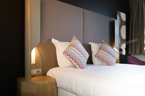 Standard Room, 1 Double Bed | Premium bedding, desk, blackout curtains, soundproofing - Hôtel Campanile Montpellier Centre St Roch (Montpellier)