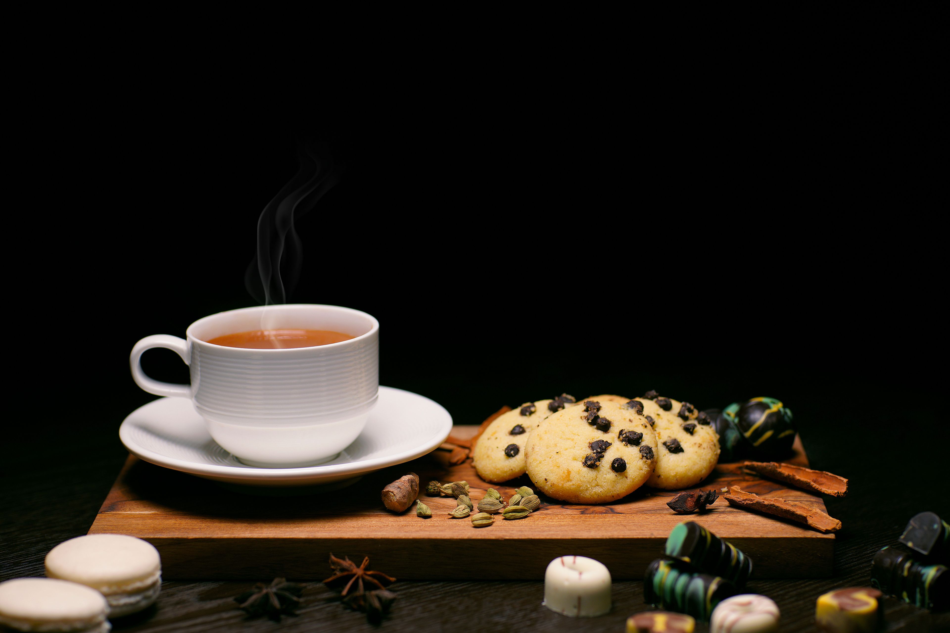 Daily buffet breakfast (INR 850 per person)