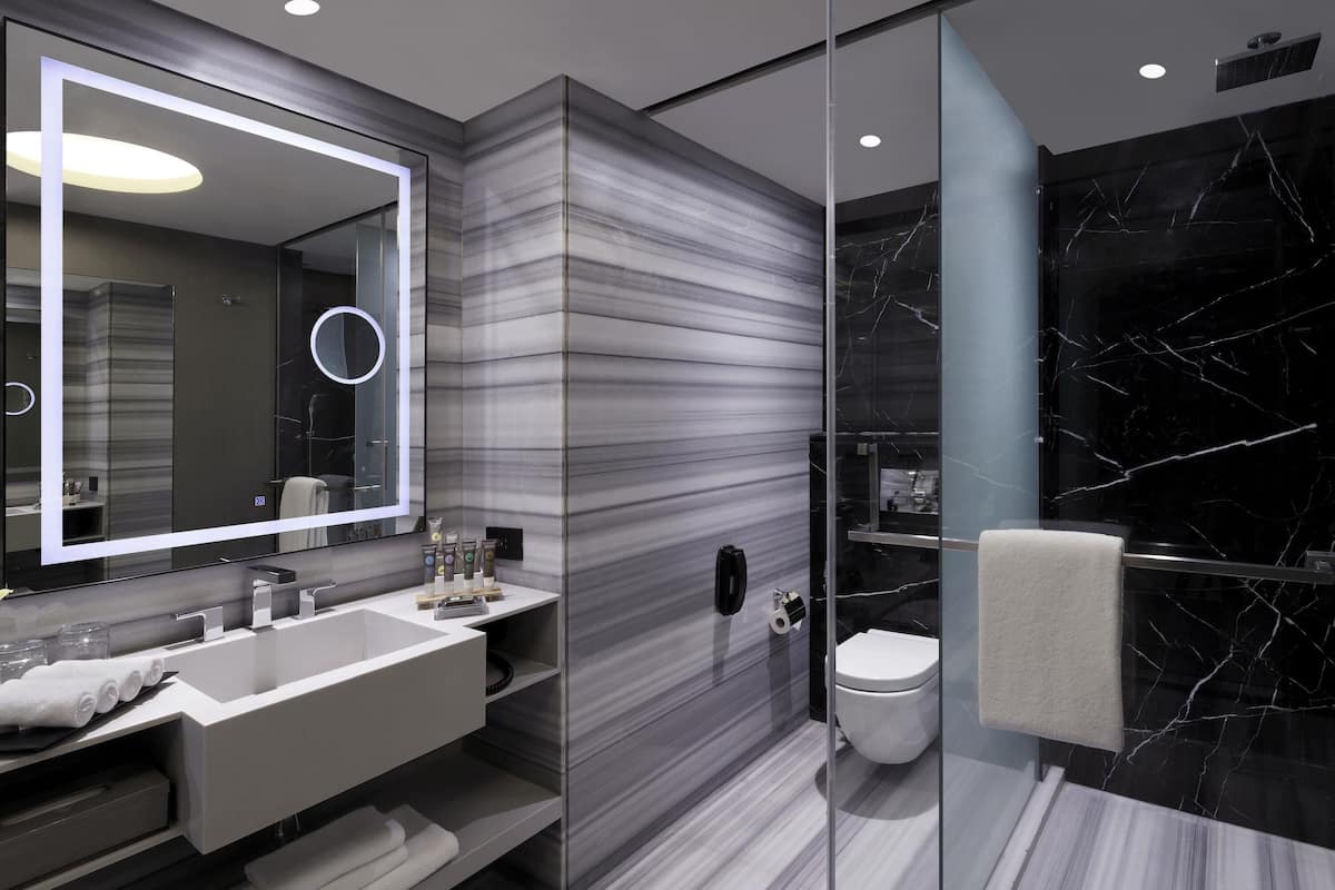 1 bedroom, minibar, in-room safe, desk