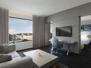 Luxury Suite, Bathtub (Separate Living Room) | 1 bedroom, minibar, in-room safe, desk