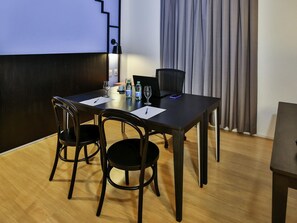 In-room safe, desk, blackout drapes, soundproofing