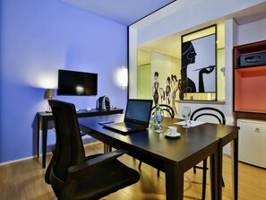 In-room safe, desk, blackout drapes, soundproofing
