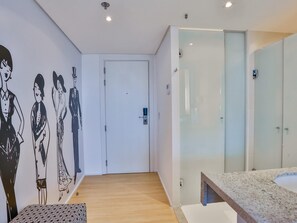 Standard Apartment, 1 Double Bed | In-room safe, desk, blackout drapes, soundproofing - ibis Styles Goiania Marista (Goiania)