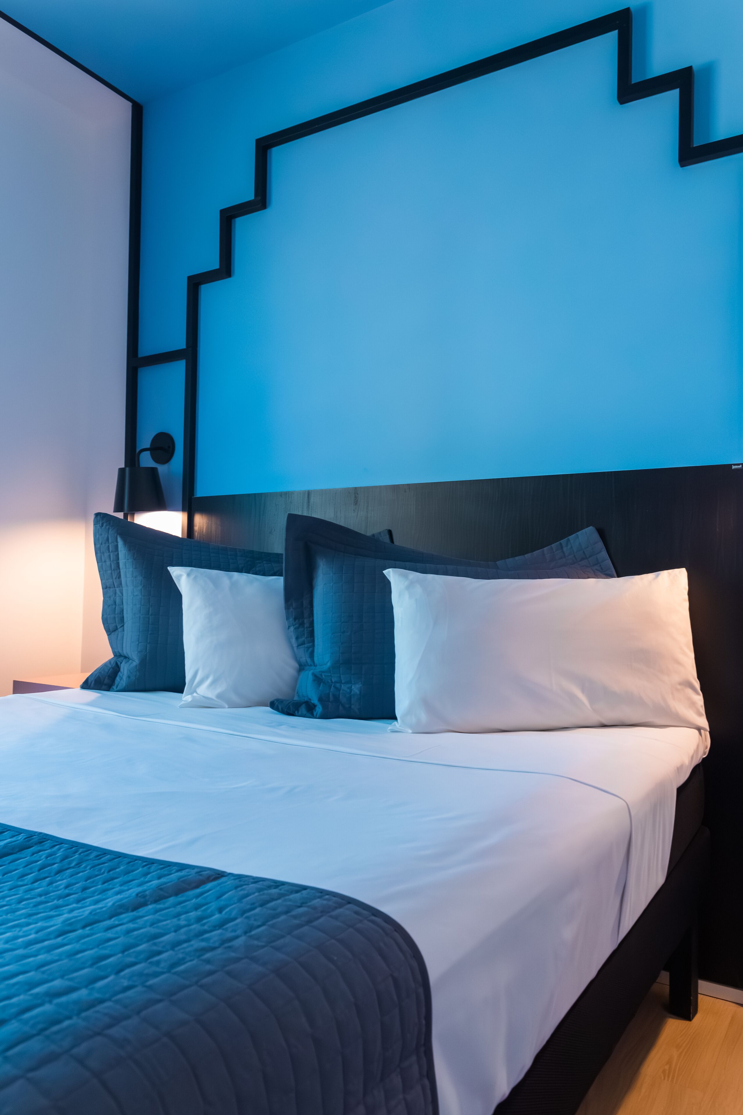 superior apartment, 1 double bed | in-room safe, desk, blackout curtains, soundproofing