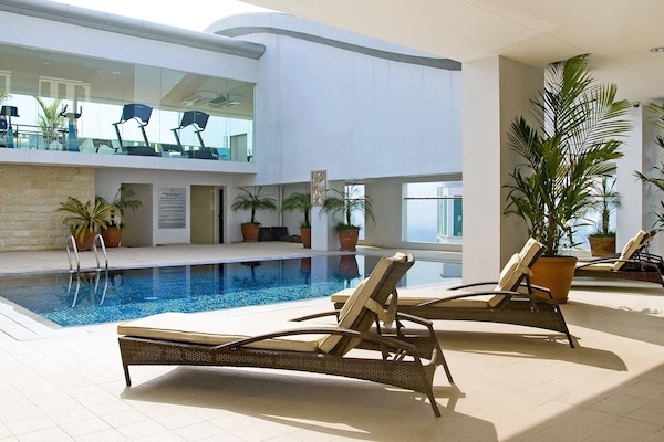 Sundeck