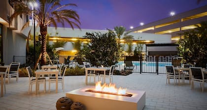 AC Hotel by Marriott Tampa Airport