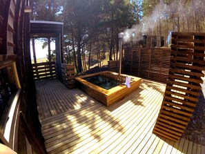 Bain à remous extérieur