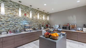 Colazione a buffet inclusa