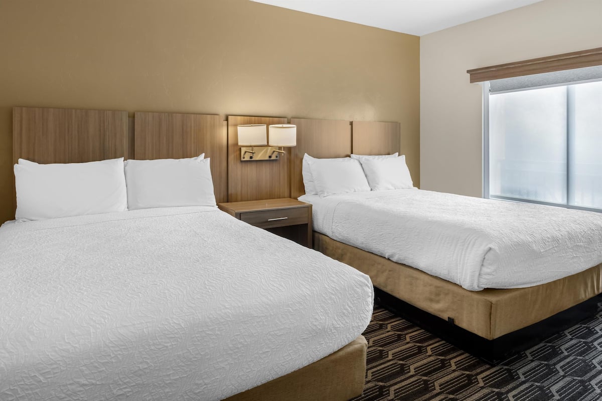 family suite, multiple beds, non smoking, balcony (with sofabed) | premium bedding, individually decorated, individually furnished, desk