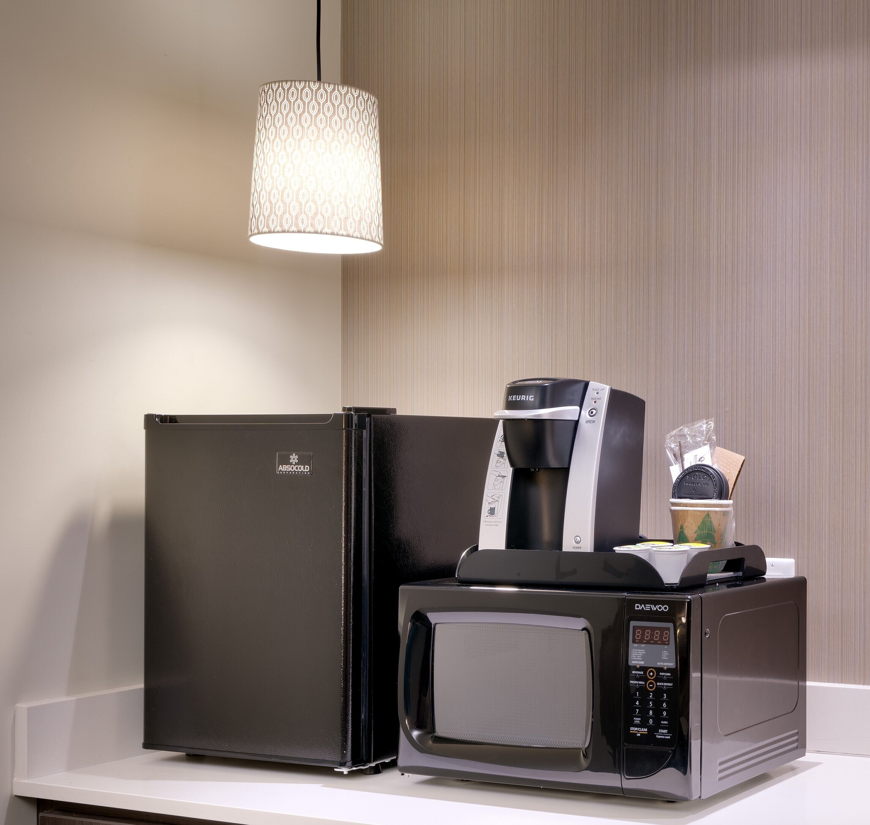 1 bedroom, premium bedding, desk, laptop workspace