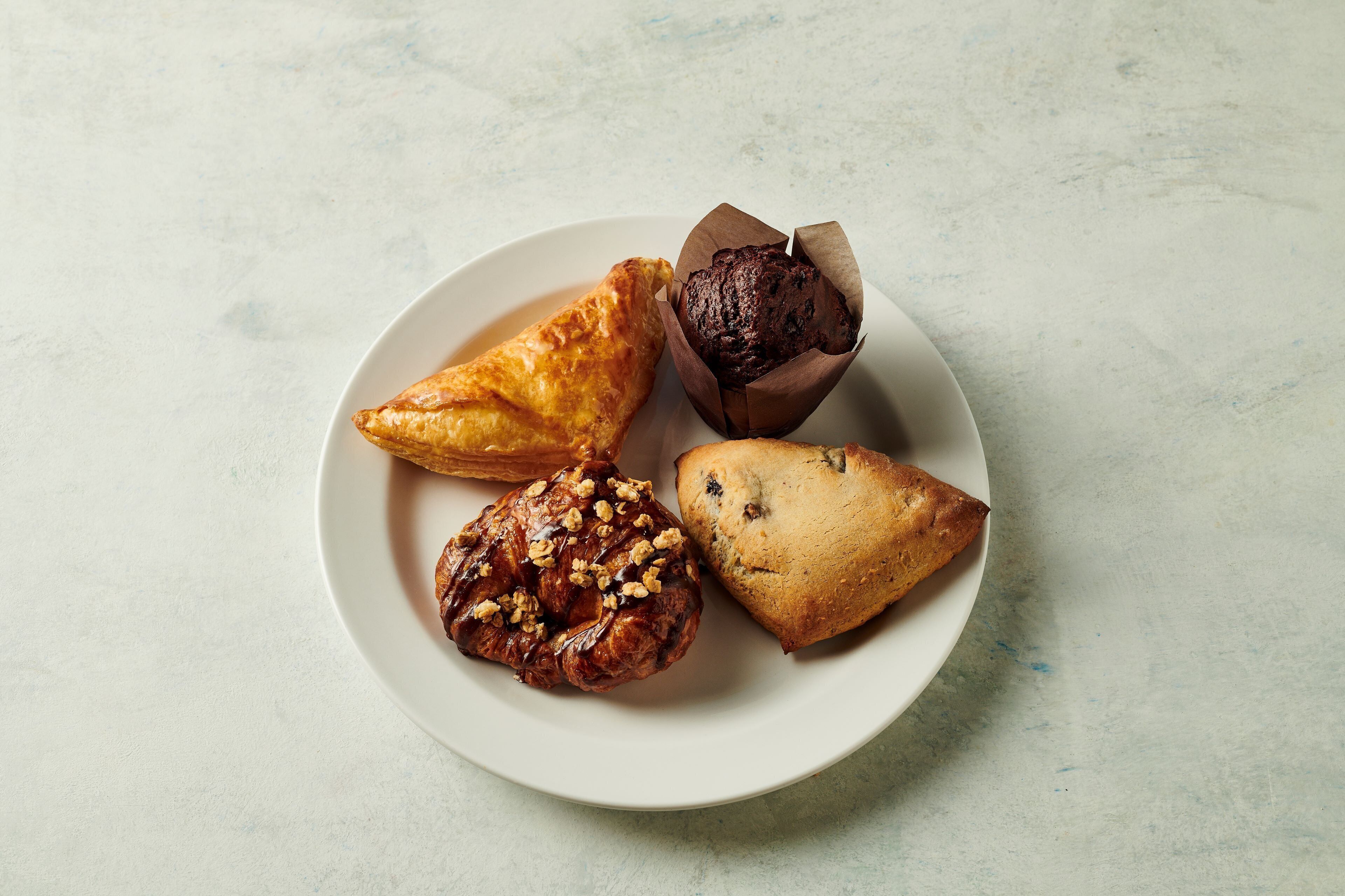 breakfast, lunch and dinner served