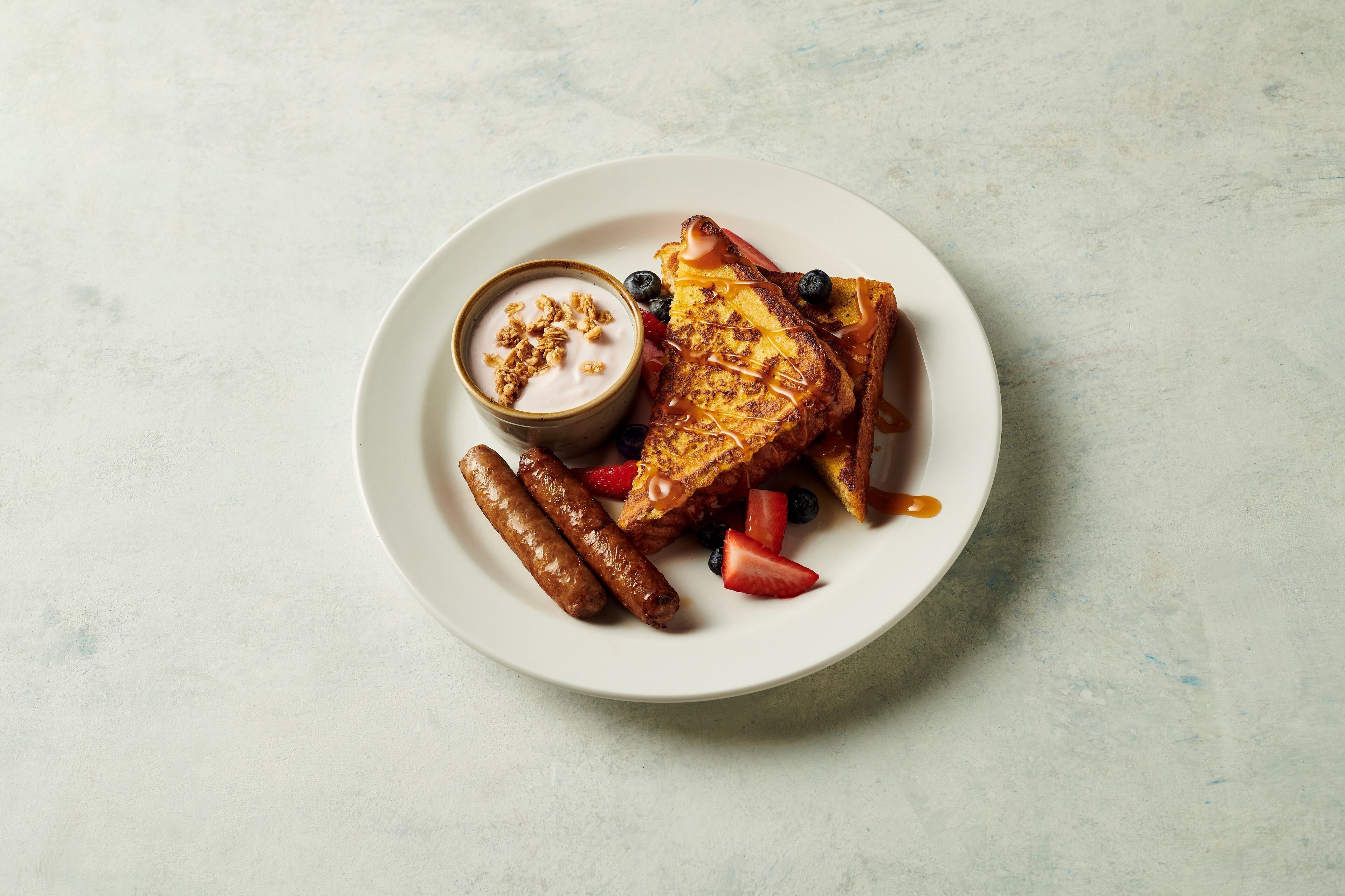 breakfast, lunch and dinner served