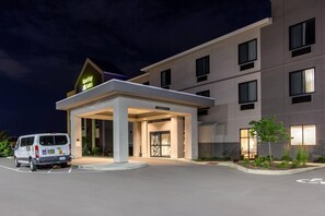 Exterior - MainStay Suites St Louis Airport (Bridgeton)