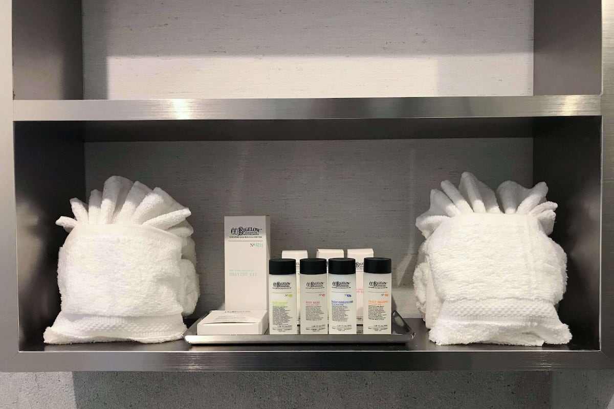 standard room, 2 double beds, non smoking | premium bedding, pillow-top beds, in-room safe, desk