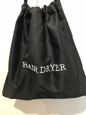 Combined shower/tub, designer toiletries, hair dryer, towels