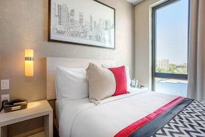 Standard Room, 2 Double Beds, Non Smoking | Premium bedding, pillowtop beds, in-room safe, desk - Insignia Hotel Brooklyn, an Ascend Collection Hotel (Brooklyn)