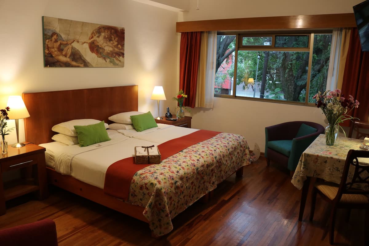 1 bedroom, down duvets, Select Comfort beds, minibar
