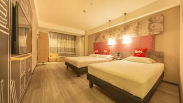 Family Room | Individually decorated, desk, laptop workspace, blackout drapes