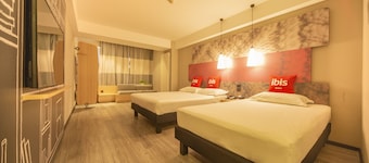 ibis Shenyang north station