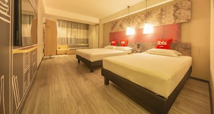 ibis Shenyang north station