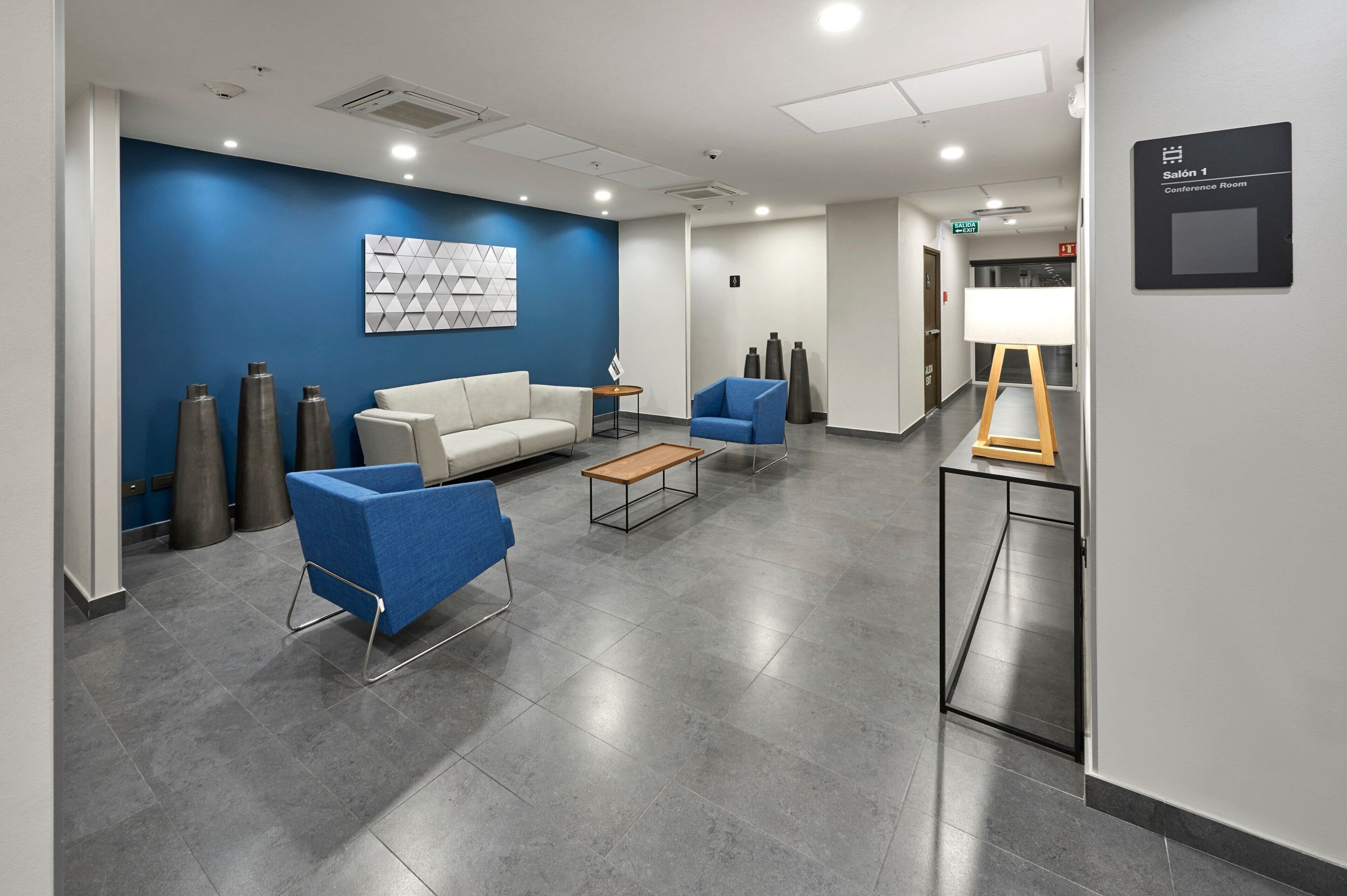 32-inch flat-screen tv with cable channels, tv