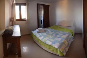 Decoración individual, mobiliario individual, escritorio
