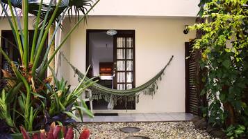 Suíte standard | Área de estar | TV LCD