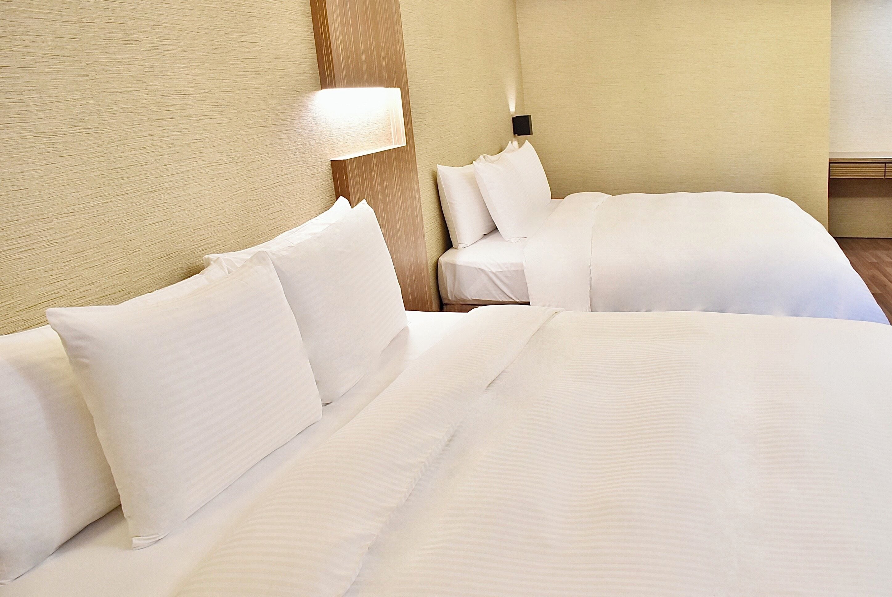 Deluxe Loft, Multiple Beds, Patio, City View | Desk, blackout curtains, soundproofing, free WiFi